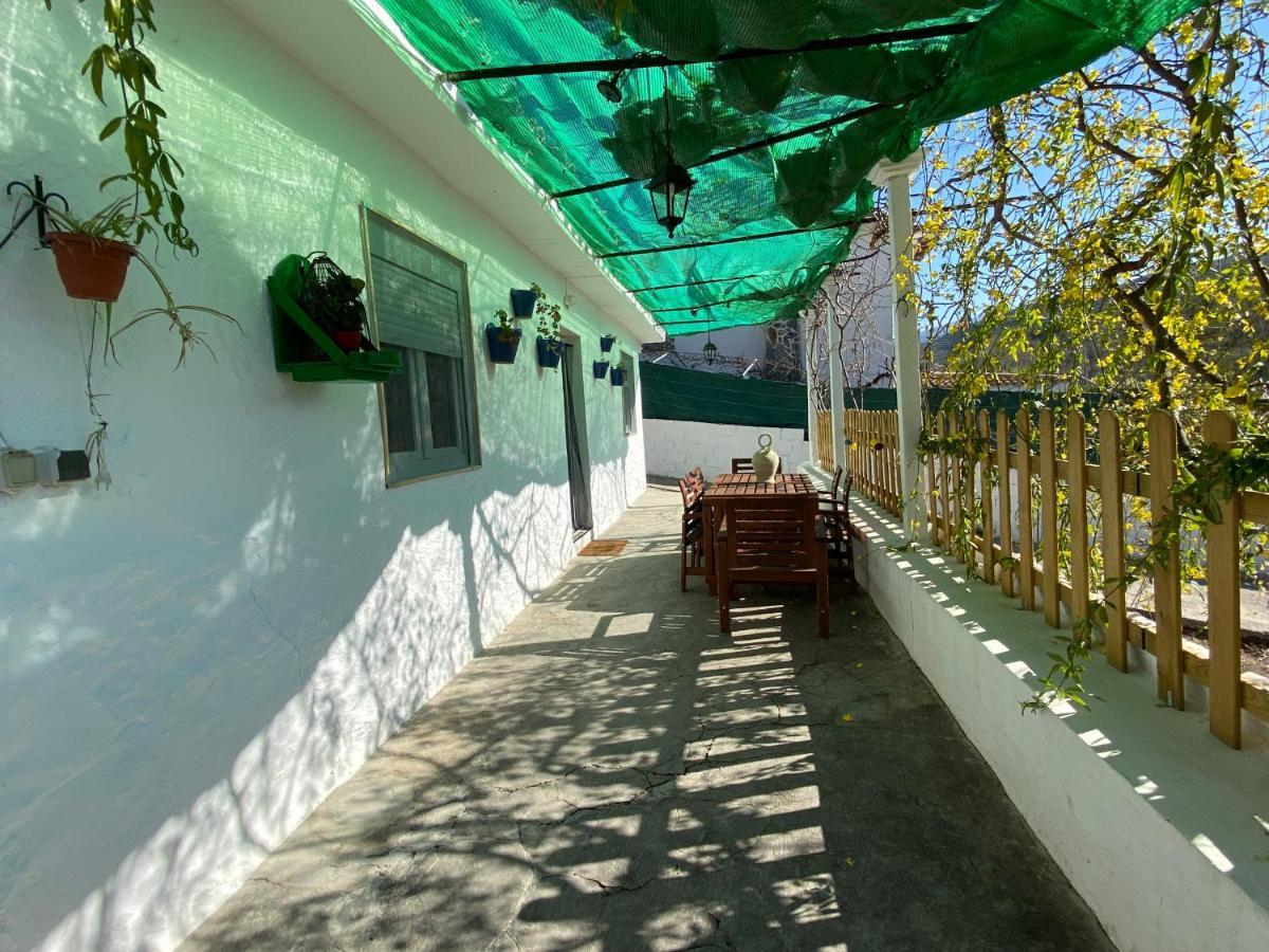 La Huerta Del Castillo Con Su Caz De Agua - Enjoy Life & Relax Кастильо-де-Локубин Экстерьер фото